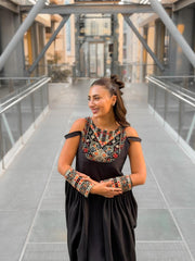 PALESTINIAN EMBROIDERY DRESS - BLACK